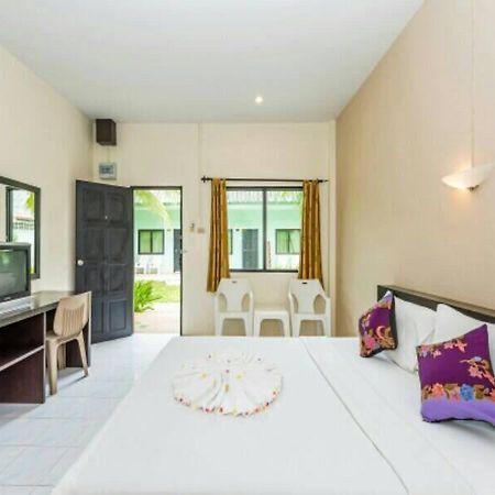 Baantonsai Garden Resort - Sha Extra Plus Patong Екстер'єр фото